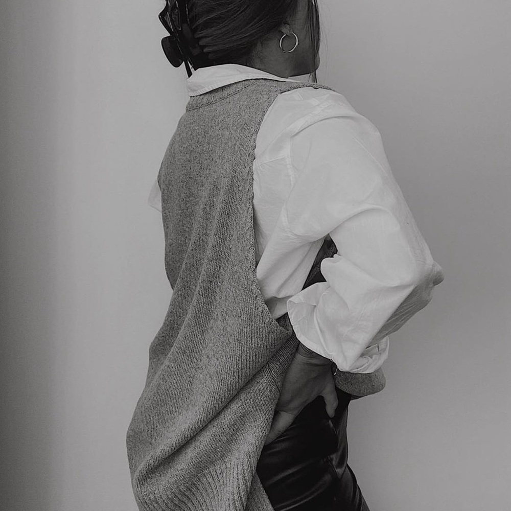Storets Gray V-Neck Sweater